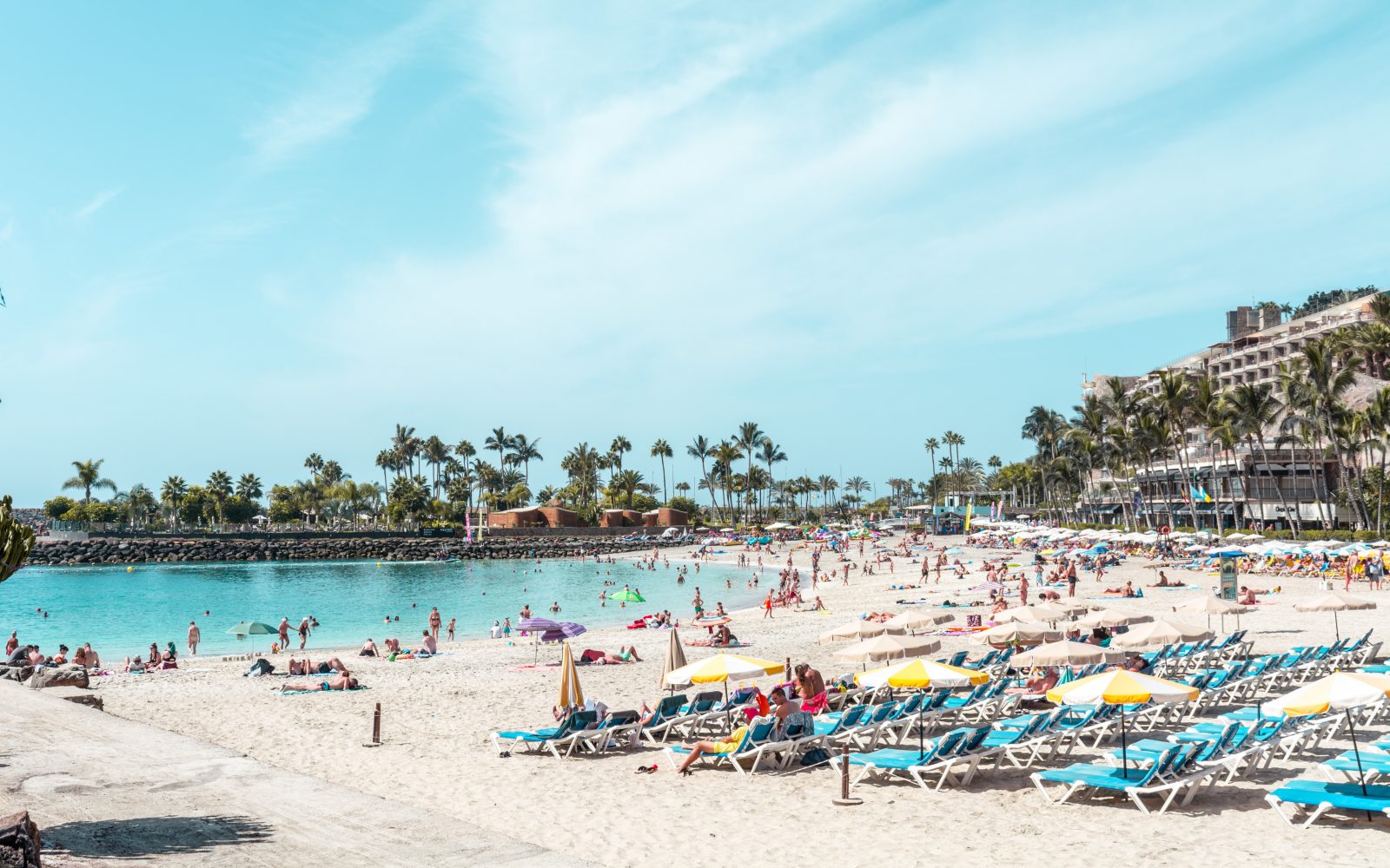 Vse več hotelov v Španiji prepoveduje vstop otrokom