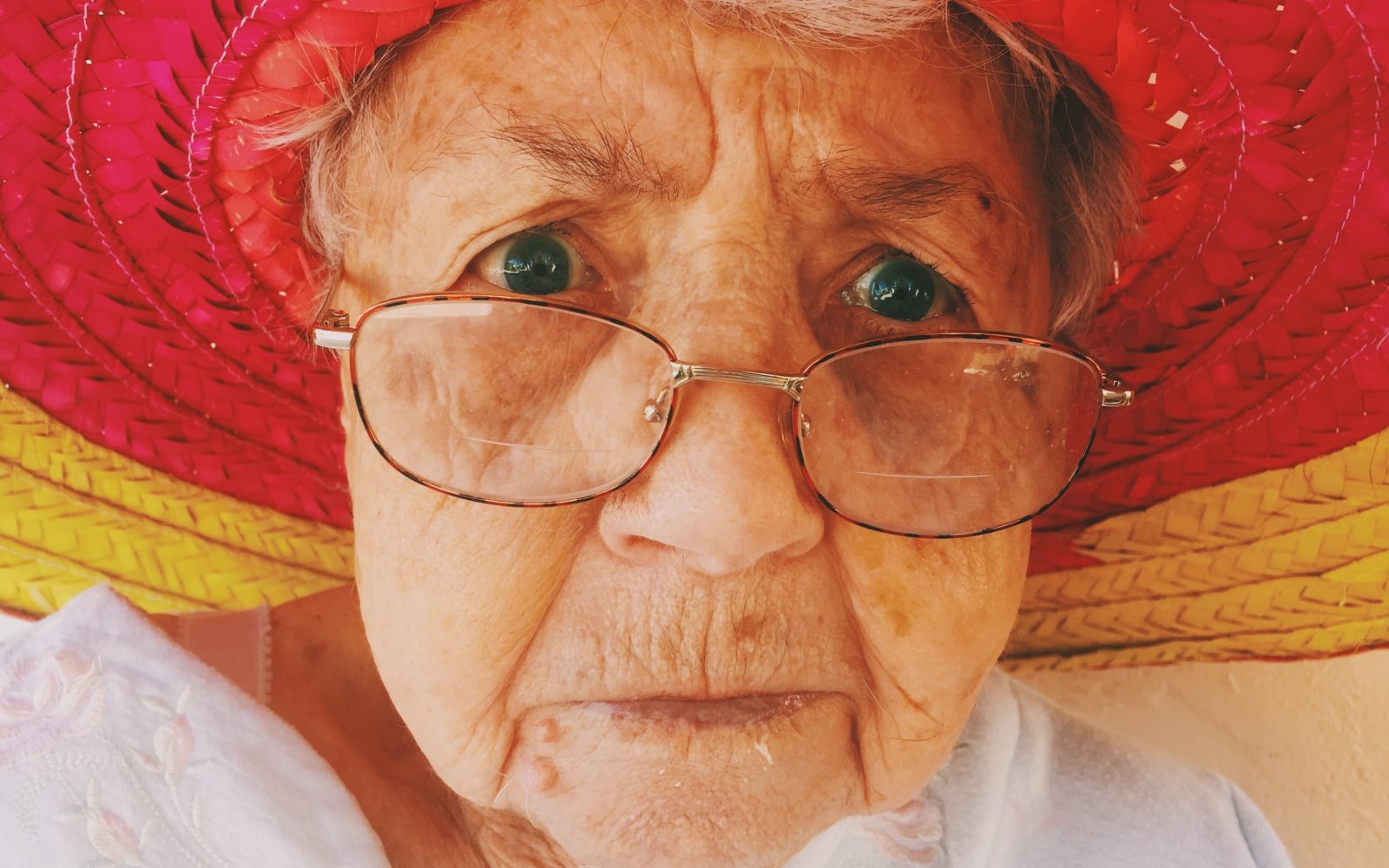 73-letna babica pretentala lopove, ki so jo skušali oropati