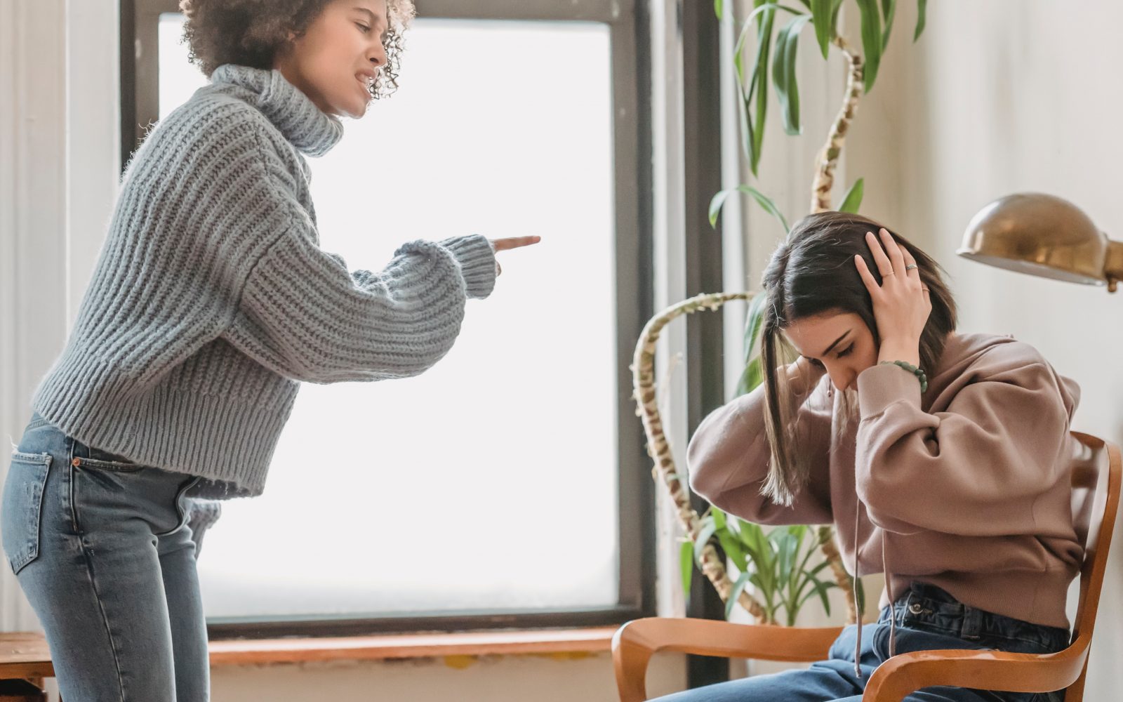 obsojanje, judging, fight, prepir, friends