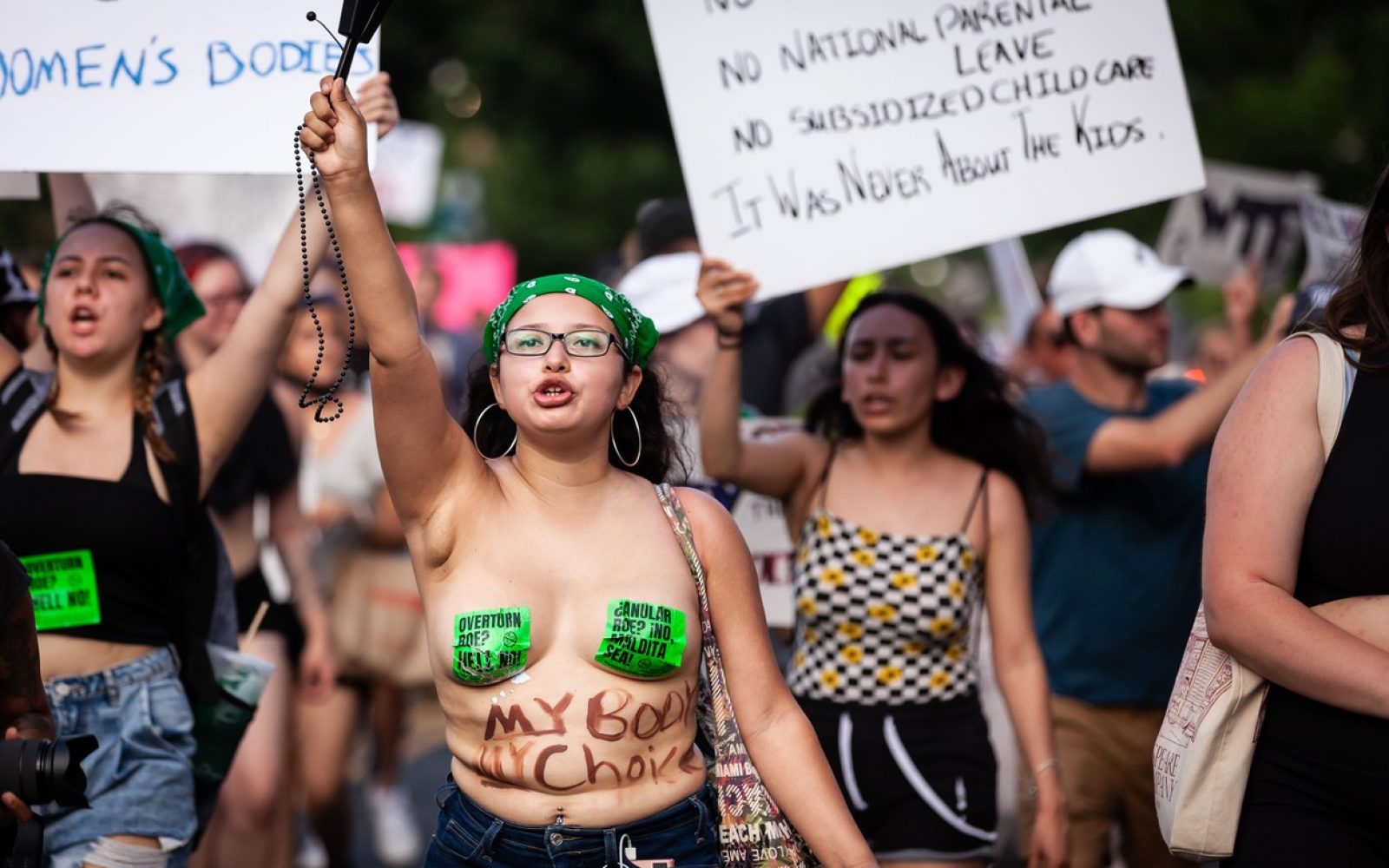 ZDA: “Pištole za vse, reproduktivne pravice za nikogar”