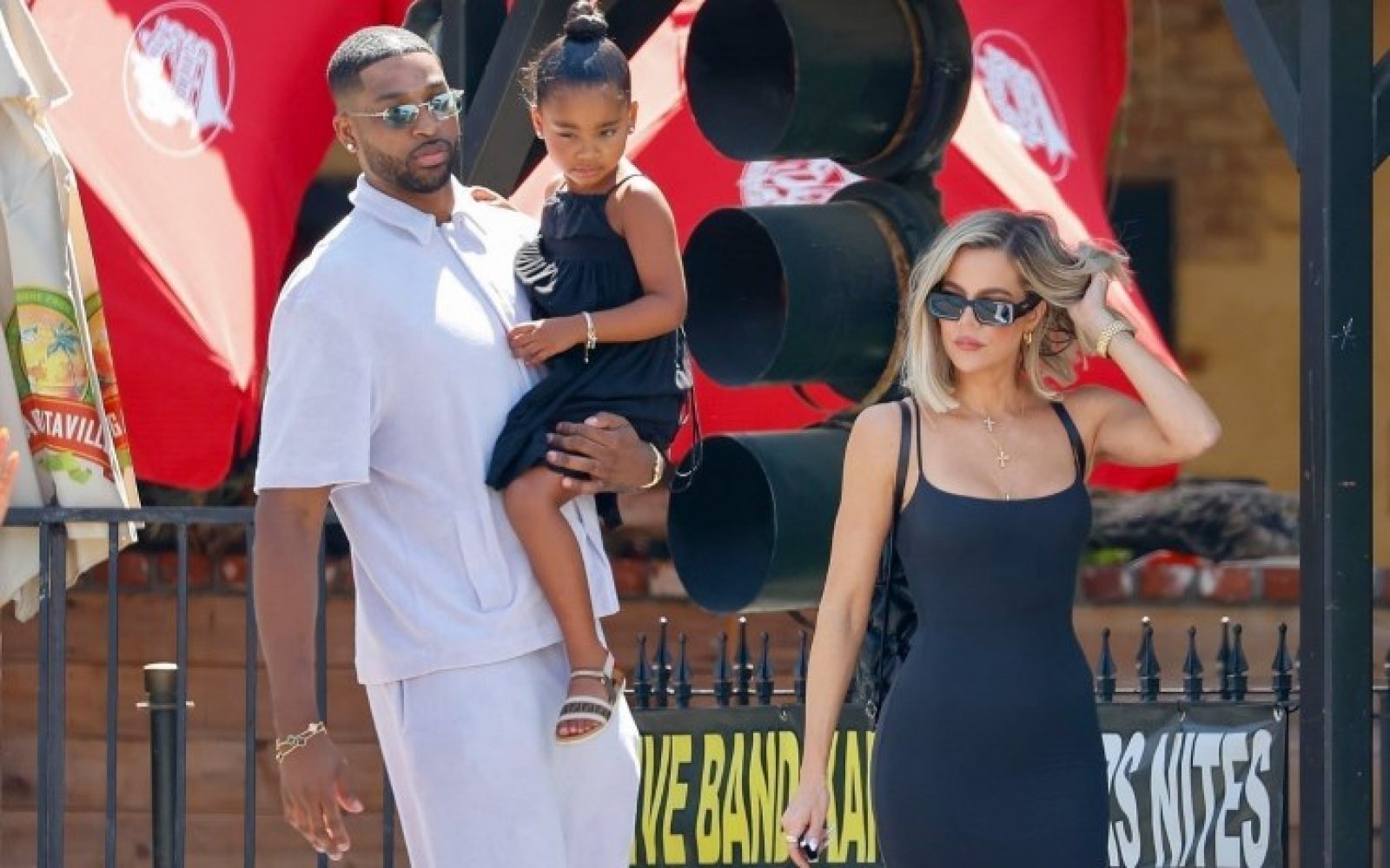 Čeprav jo je večkrat prevaral, bo z njim spet imela otroka