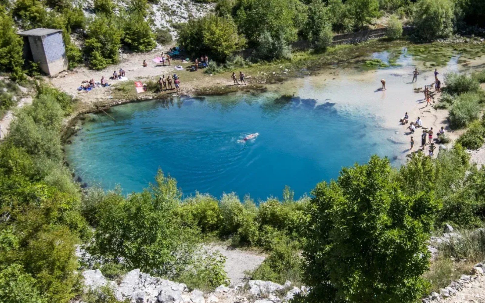 Hrvati zgroženi nad turisti, ki uničujejo njihov naravni biser