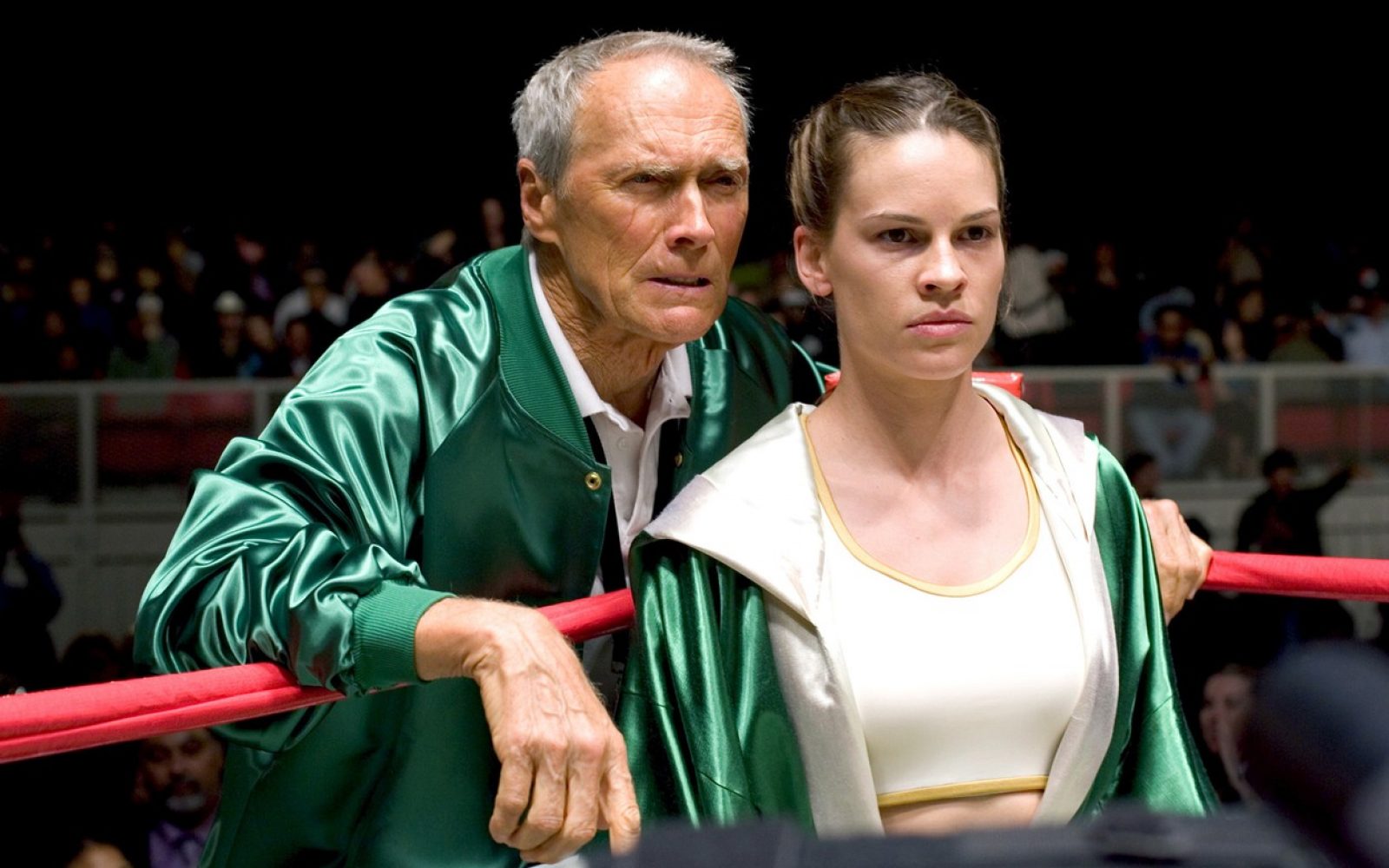 Igralka je pri 48. noseča z dvojčkoma! Pa je to sploh varno?