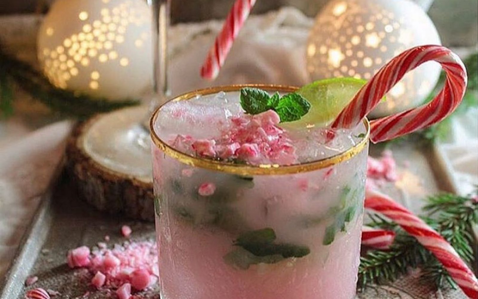 Božična različica priljubljenega koktajla, ki bo zaznamoval praznike