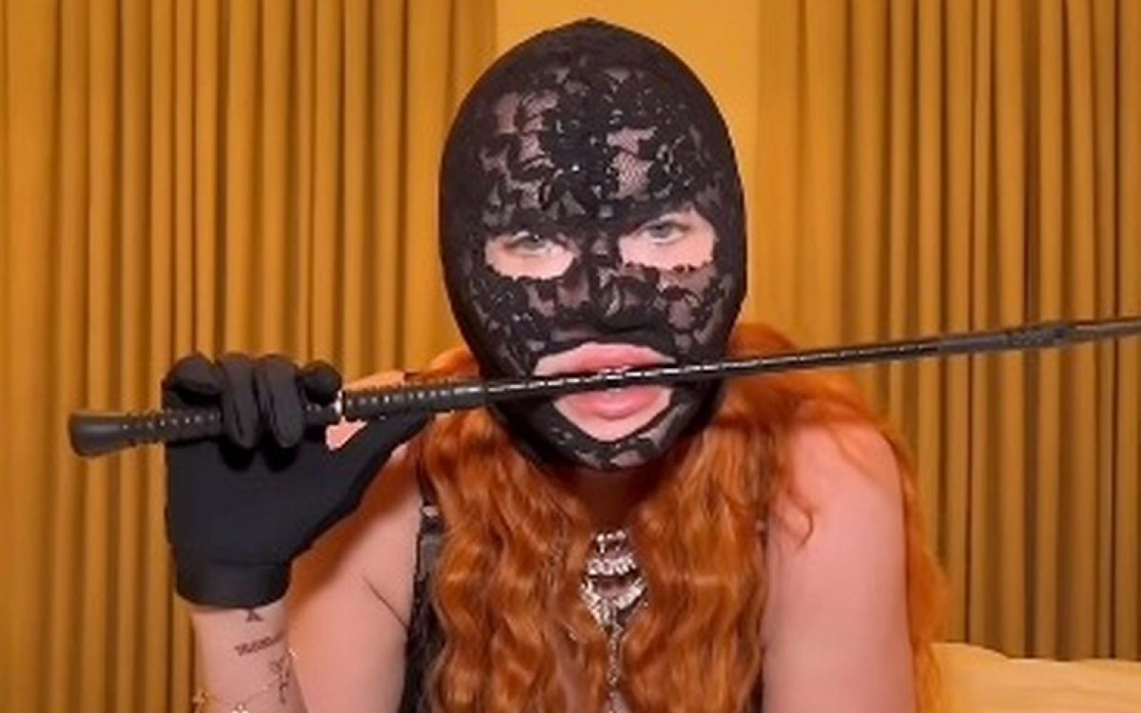 Kaj se dogaja z Madonno? Pevka šokirala z opolzkim posnetkom.