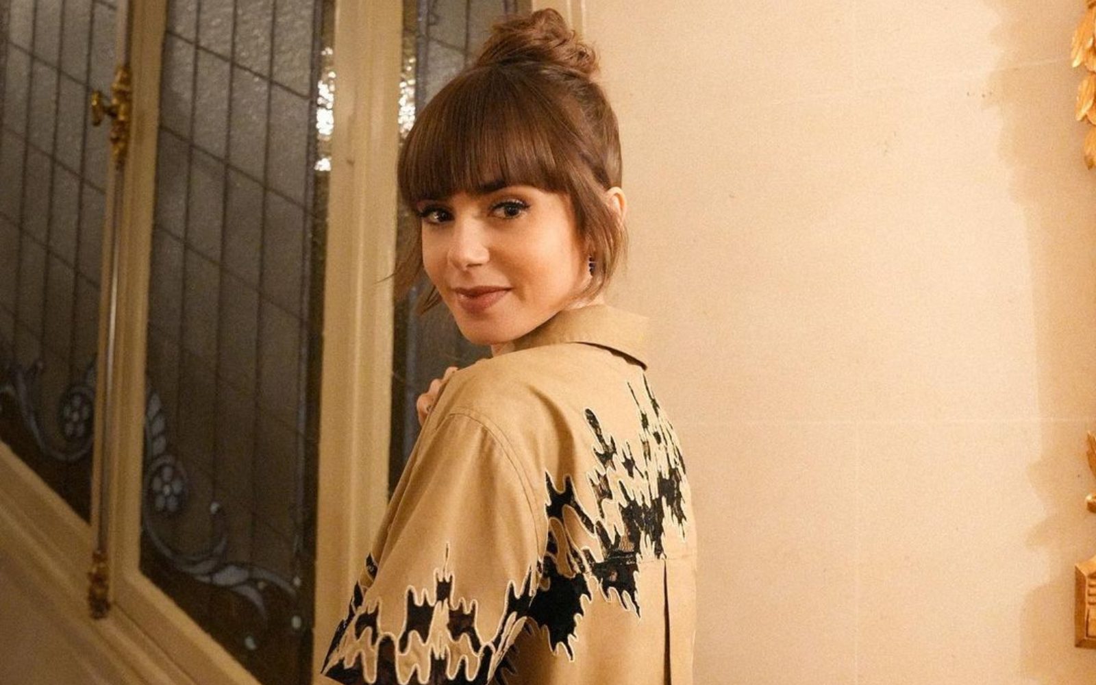 5 prazničnih pričesk, ki bodo tankim lasem dale volumen