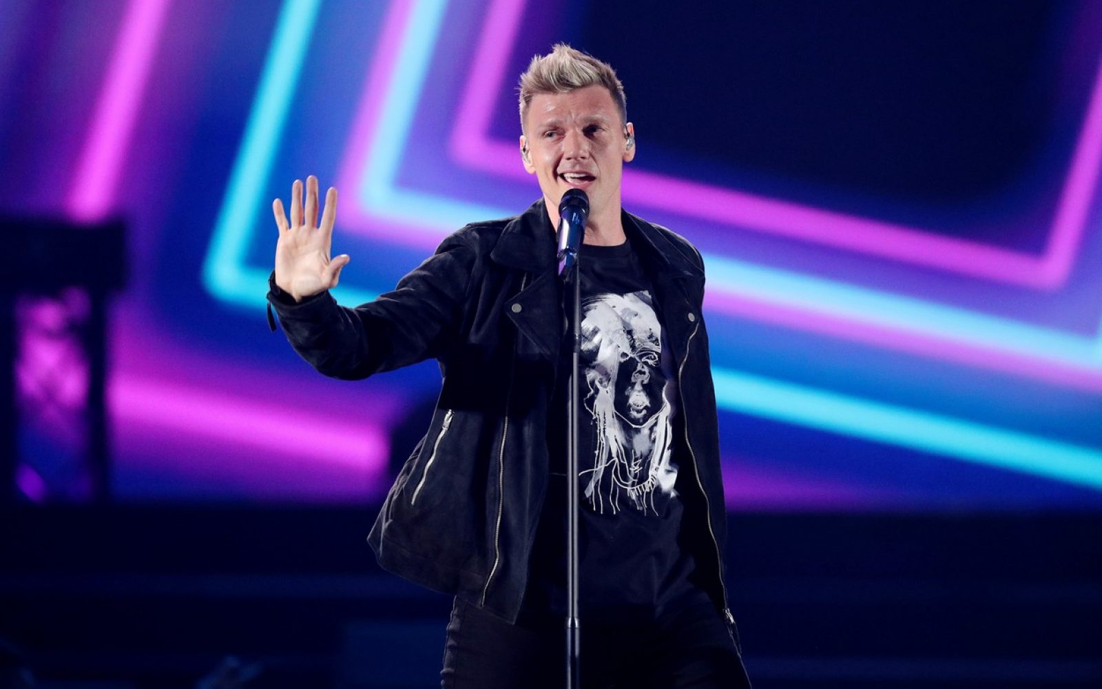 Član skupine Backstreet Boys se je odzval na obtožbe o posilstvu