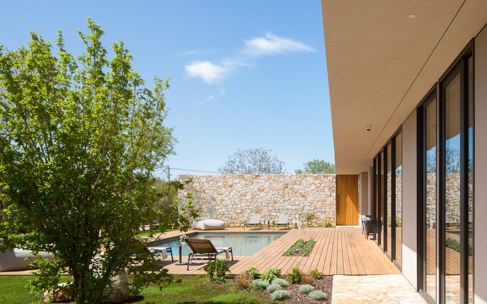 Slovenka v Istri zasnovala tri luksuzne vile, popolne za vaš naslednji oddih