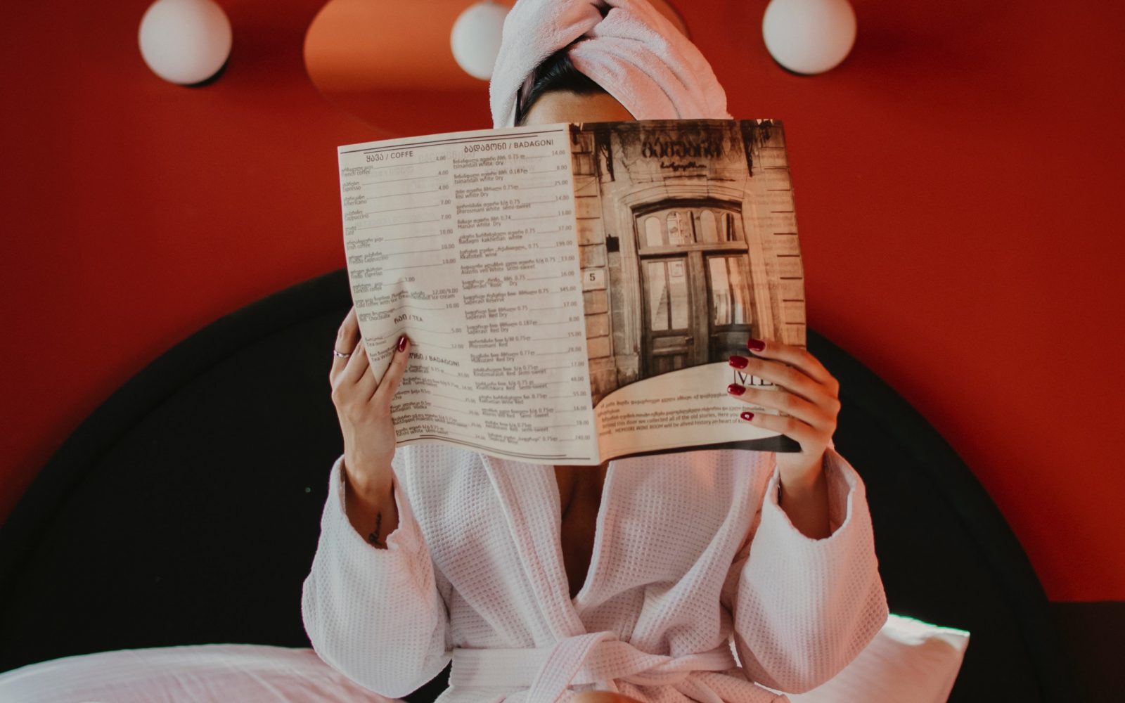 5 stvari, ki se jim je v hotelskih sobah bolje izogibati