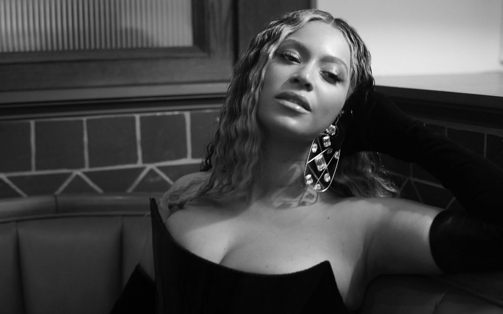 črno bela slika beyonce