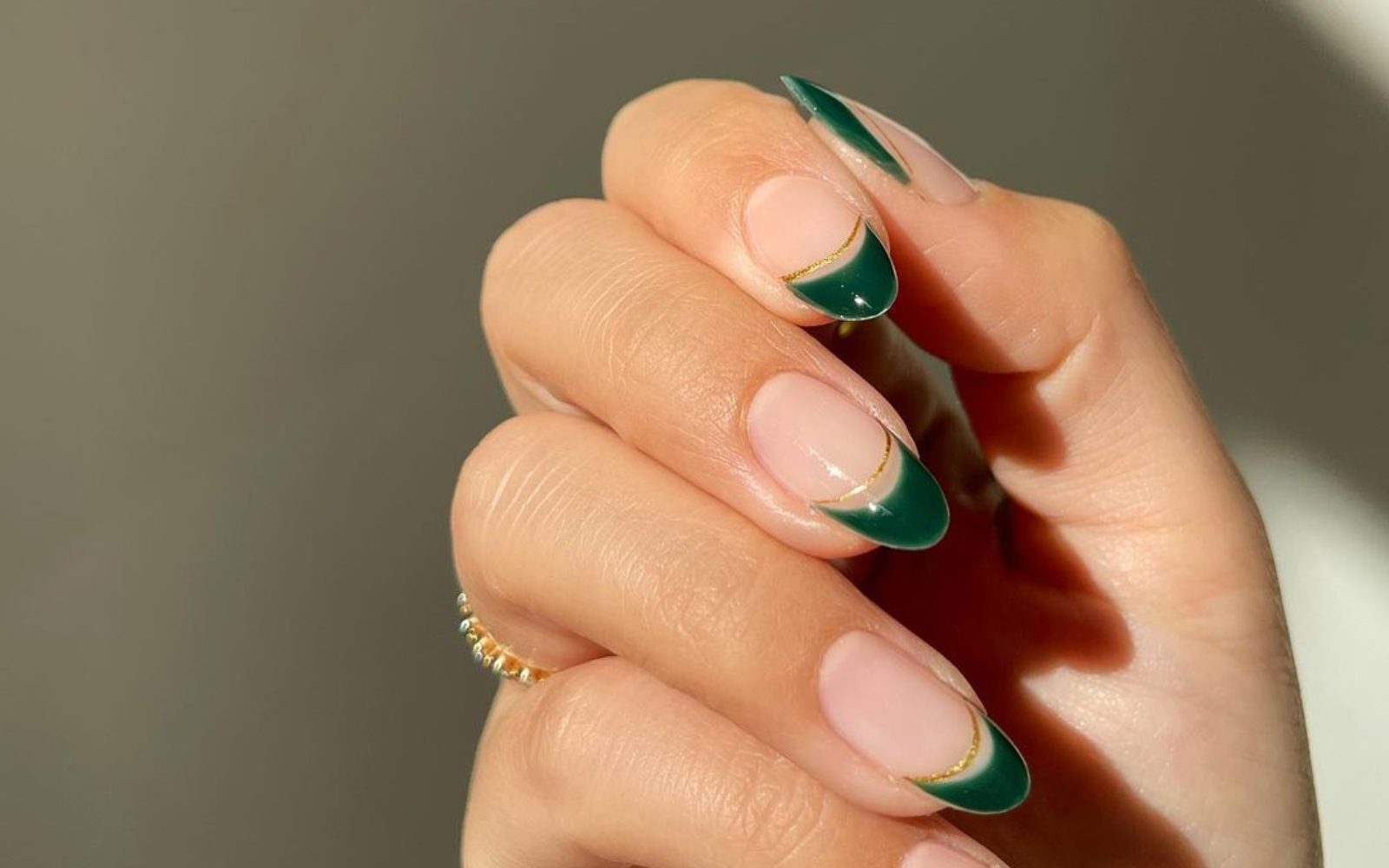 Nepričakovana barva nohtov, ki bo hit te pomladi