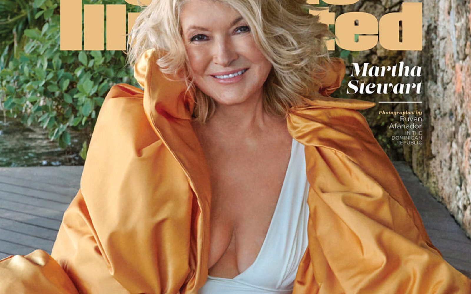 Ameriška zvezdnica pri 81 letih v kopalkah na naslovnici revije