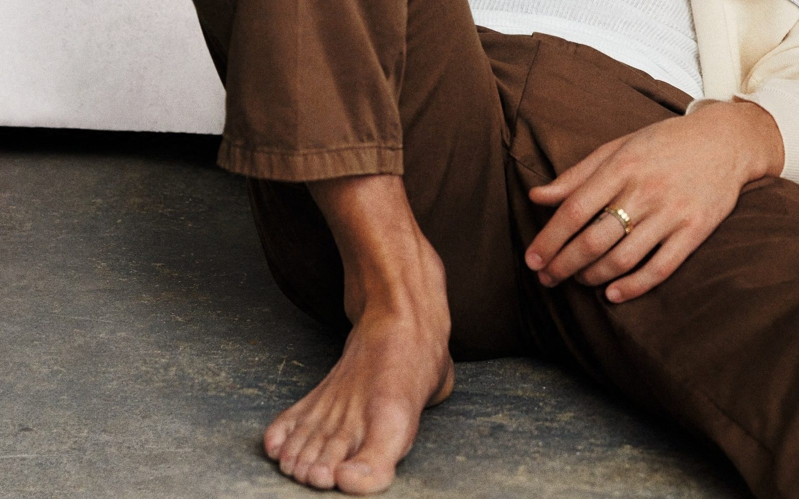 Fantje, to poletje ne potrebujete čevljev!