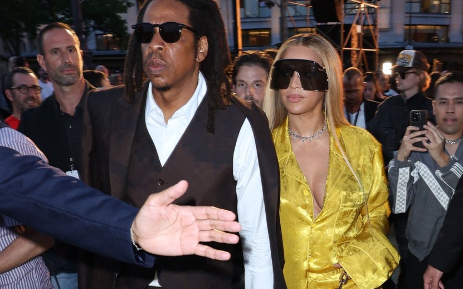 Zvezdniki tekmovali v tem, kdo bo bolj odštekan!