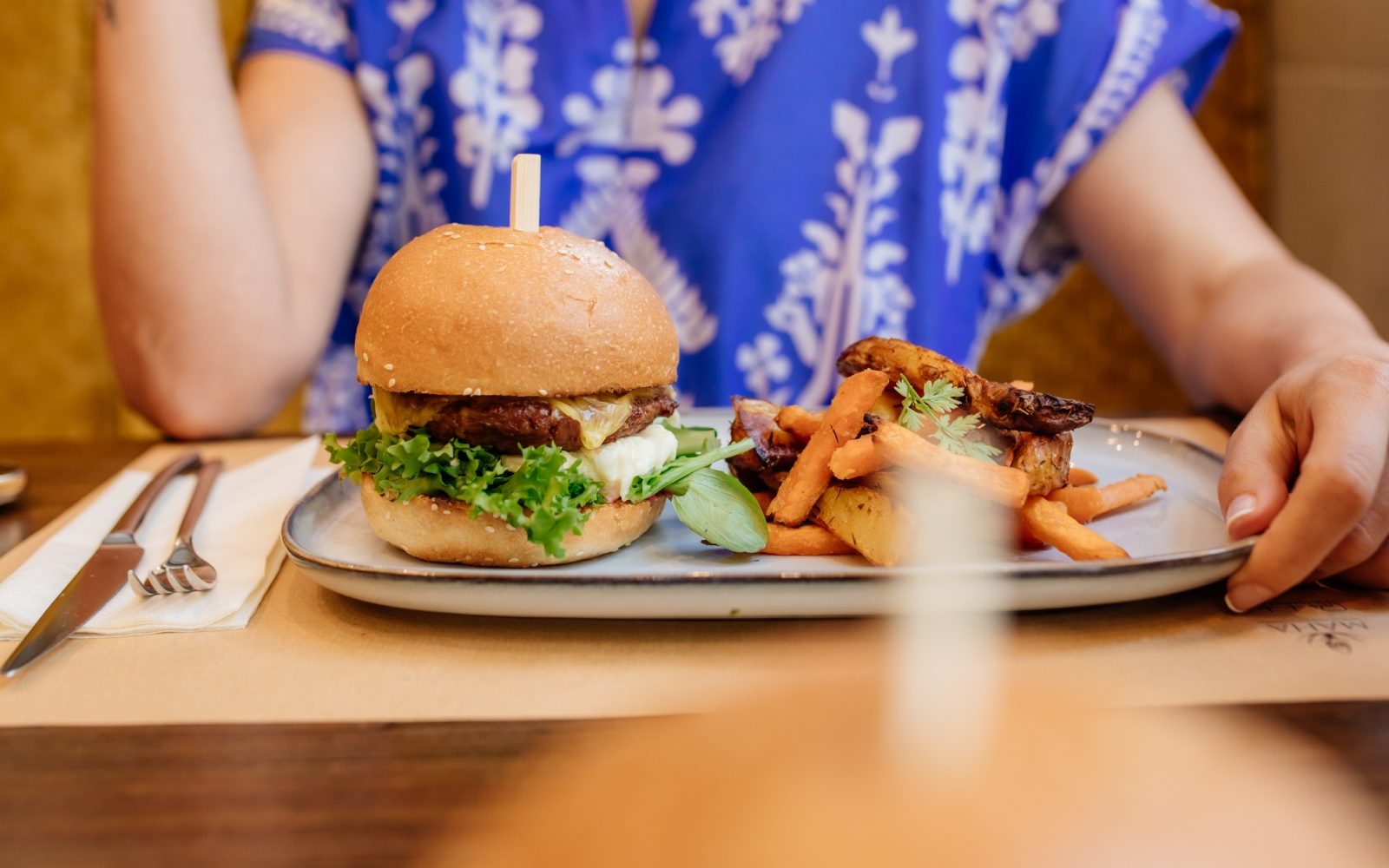 Našli smo najboljše veganske burgerje v Ljubljani!