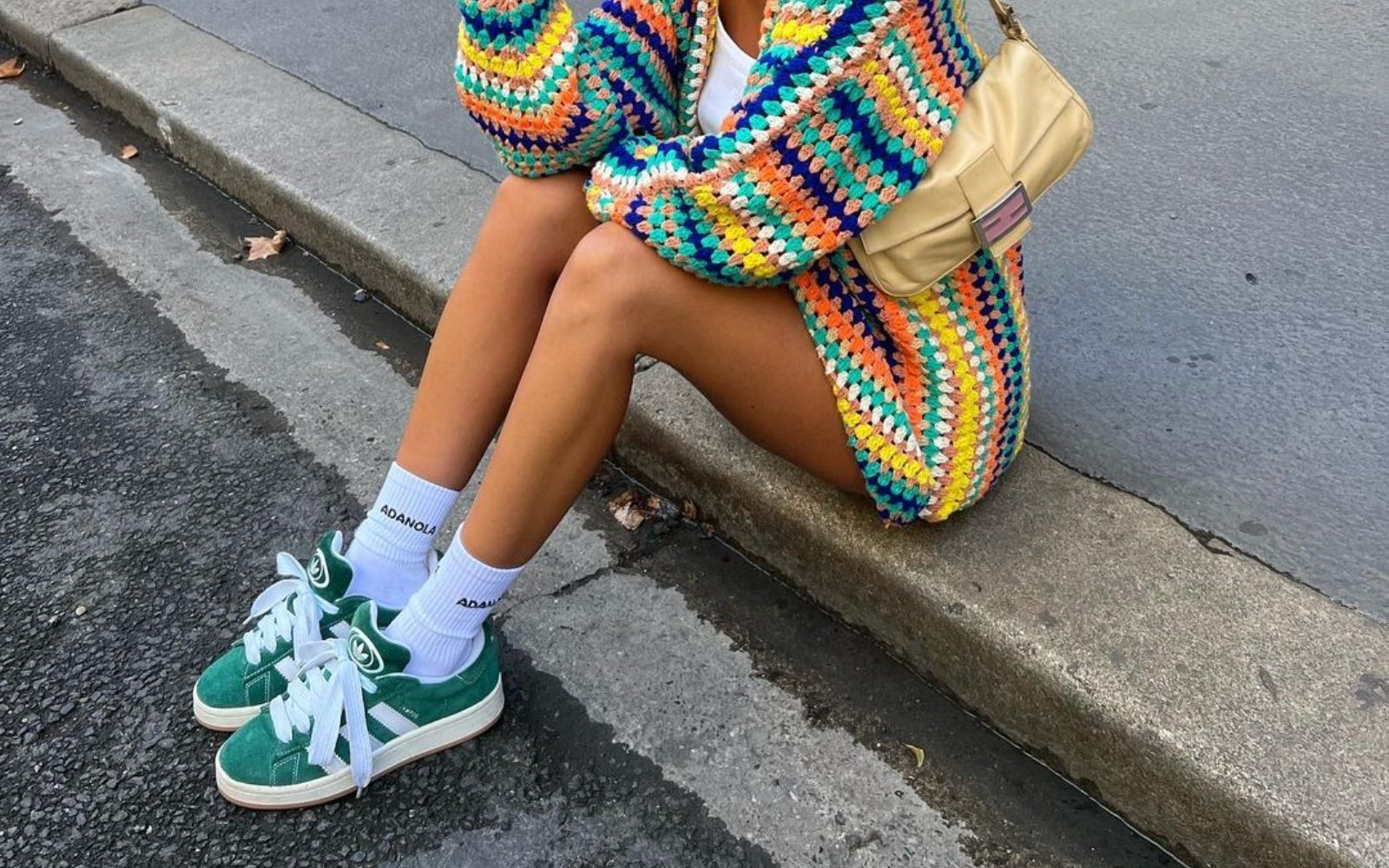 Superge živahnih barv so najljubša obutev ‘it’ deklet