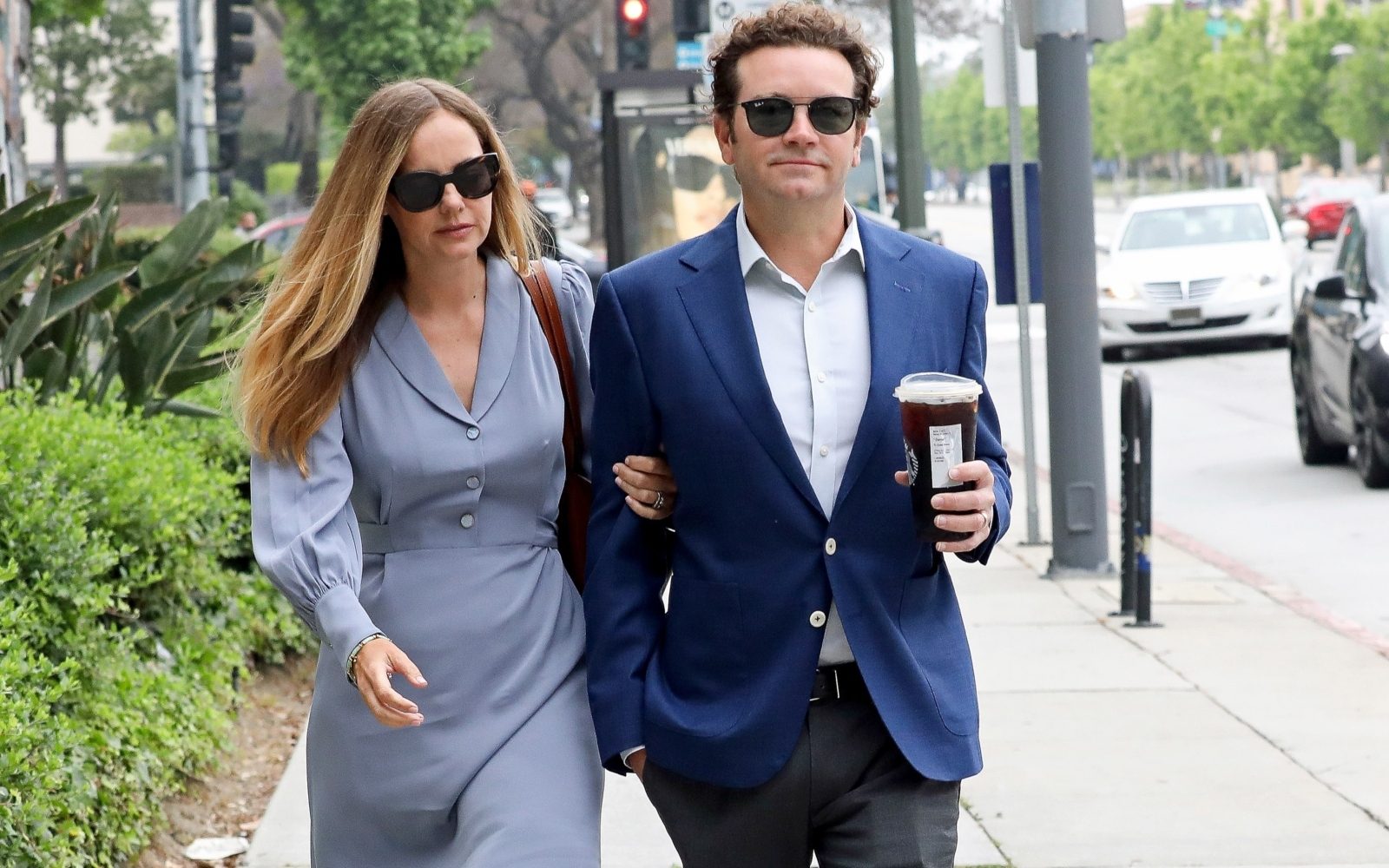 Po tem, ko so ga zaprli zaradi posilstev, žena zahteva ločitev