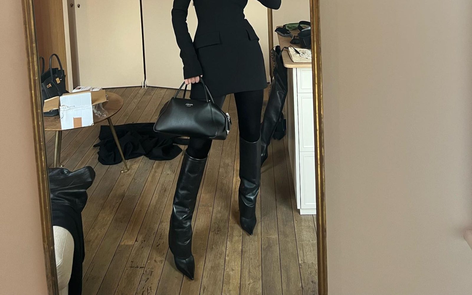 V velikem slogu se vračajo škornji z gamašami!