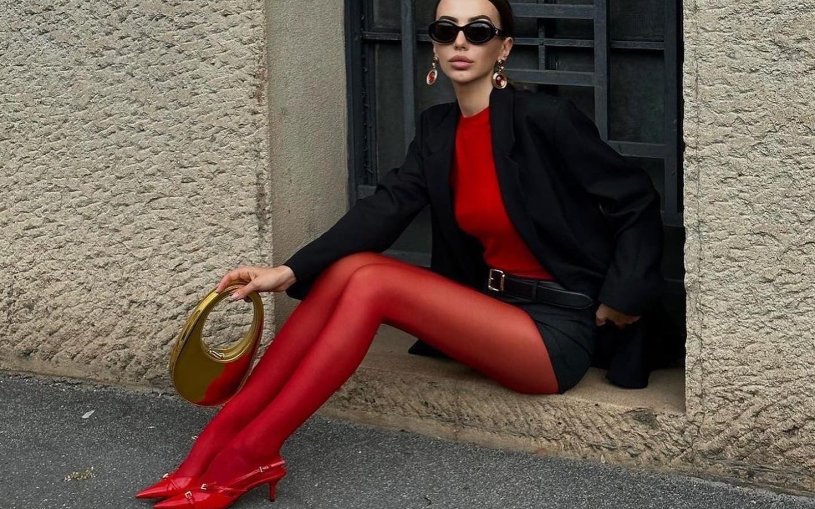 To je razlog, zakaj nujno potrebujete rdeče najlonke!