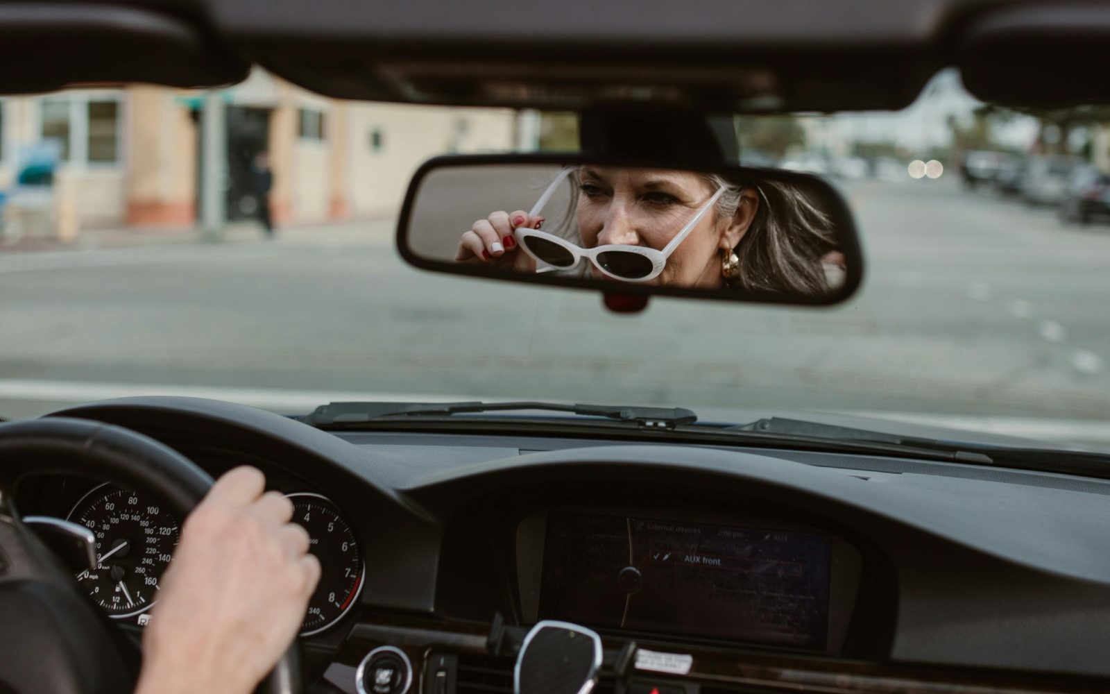 Dnevno opažam, kako Slovenci v krožiščih ne znajo voziti