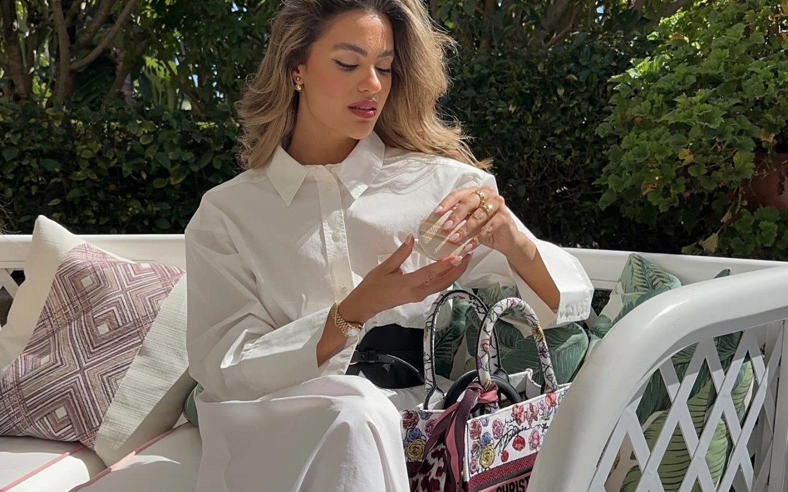 Lepotni trik s korektorjem, ki naredi ogromno razliko